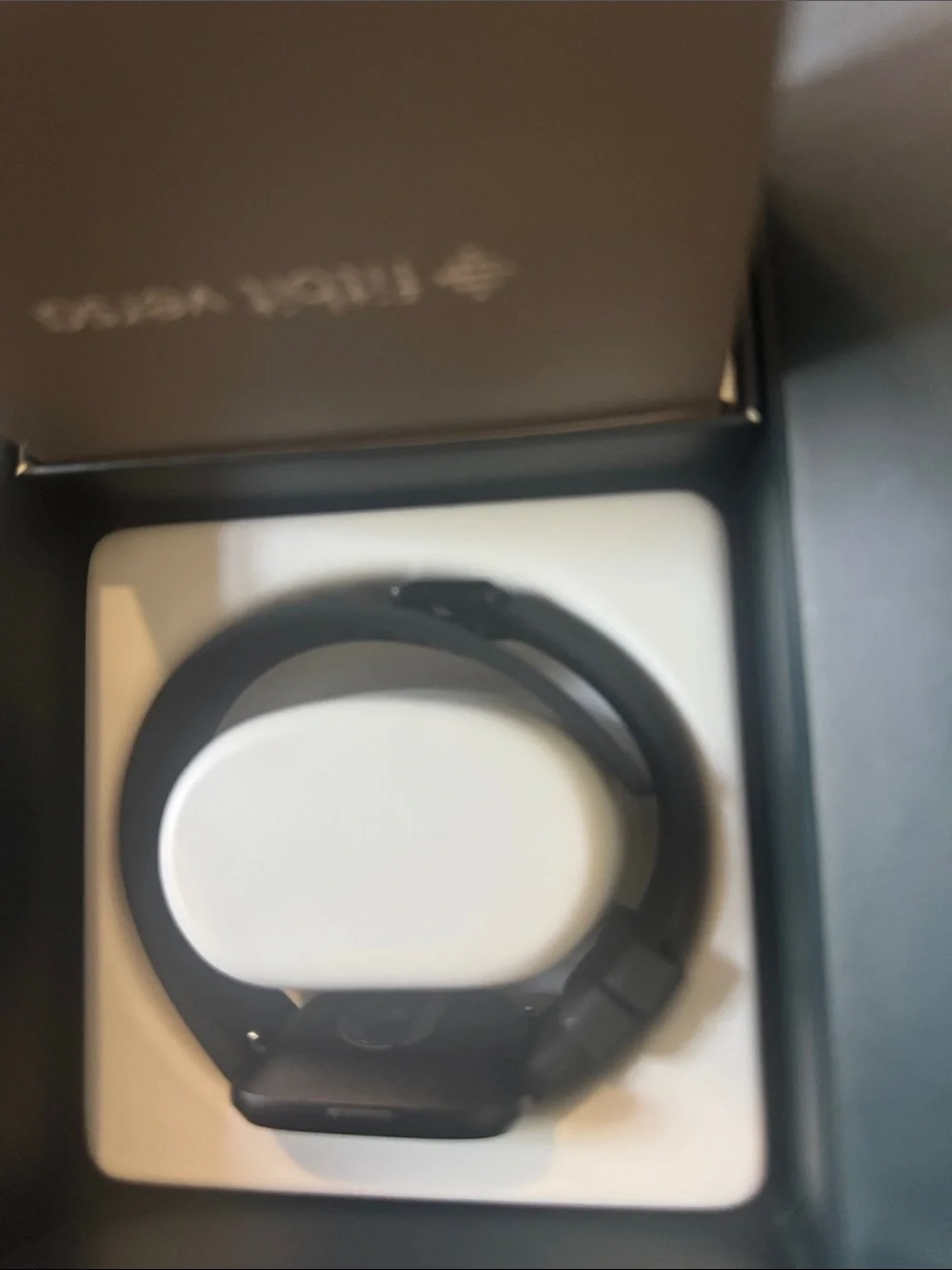 Fitbit Versa Smartwatch  New Danage box Alittle